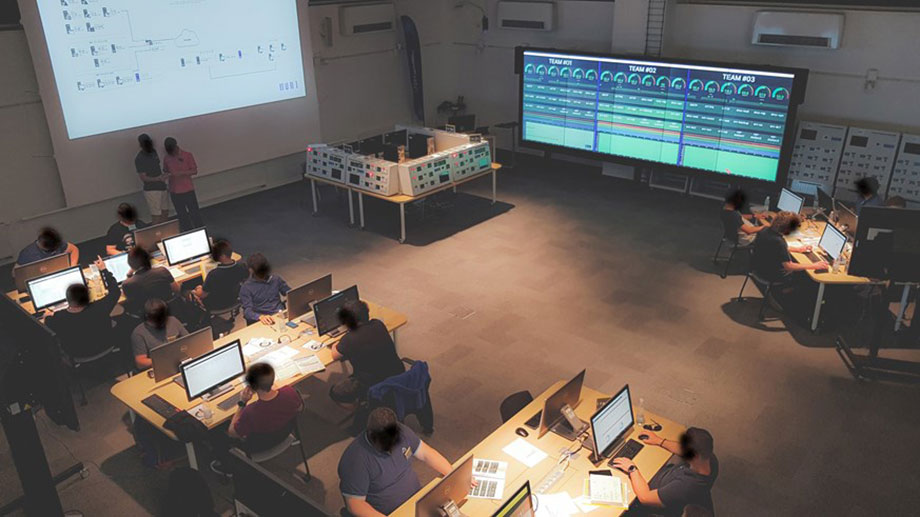 The hands-on part of our exercise took place in our training facility, where all participants formed their assigned teams. The hands-on part of our exercise took place in our training facility, where all participants formed their assigned teams.